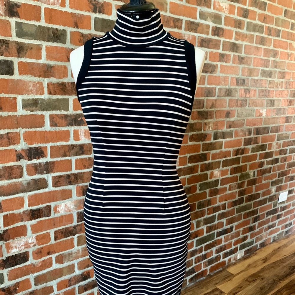 Black/beige casual dress